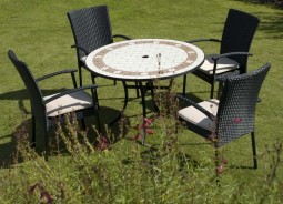Sofia table with Geneva chairs (shown with optional cushions)