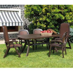 Toscana 165 - plain coffee with Delta & Beta chairs