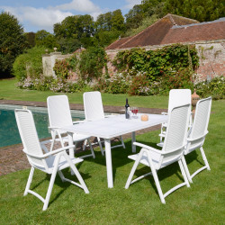 Libeccio extending table with Darsena chairs in White