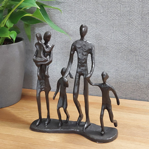 [01] AI 353 ~ FAMILY 5 OUTING Elur Iron Figurine 18cm Mocha