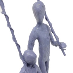 Fishing Trip Elur Figurine 21cm Grey Shimmer [picture 06] a detail image