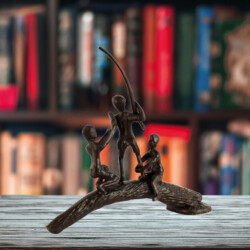 Huckleberry Boys Elur Iron Figurine 19cm Mocha [picture 04] a detail image