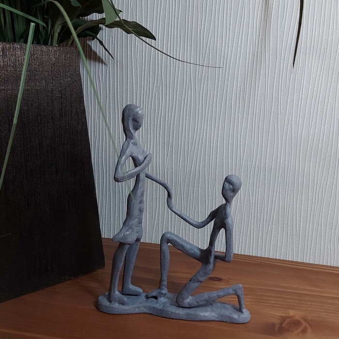 Marriage Proposal Elur Iron Figurine 17cm Grey Shimmer [picture 01] a lifestyle image