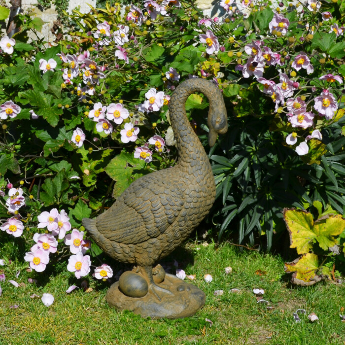 Goose Low 60cm Rust Effect [picture 01] a lifestyle image