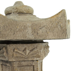 Pagoda Lantern Small 40Cm Weathered Dark Stone Effect picture 06 a detail image