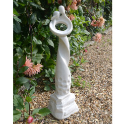 Romantic Twist 62Cm Cream picture 08 a lifestyle image