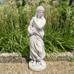 Wilma In Winter 84Cm White Stone Effect picture 08 a lifestyle image